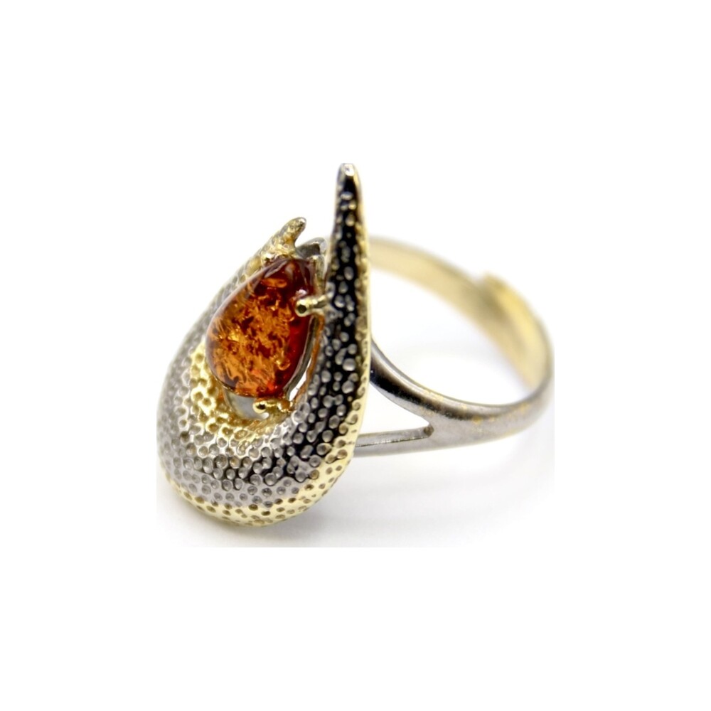 Teardrop Leaf Ring — AMBERRA rings